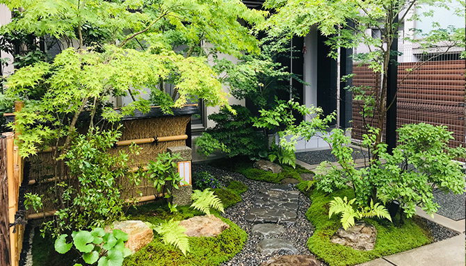 龍安寺“西の庭” ― 世界遺産…京都市右京区の庭園。 | 庭園情報
